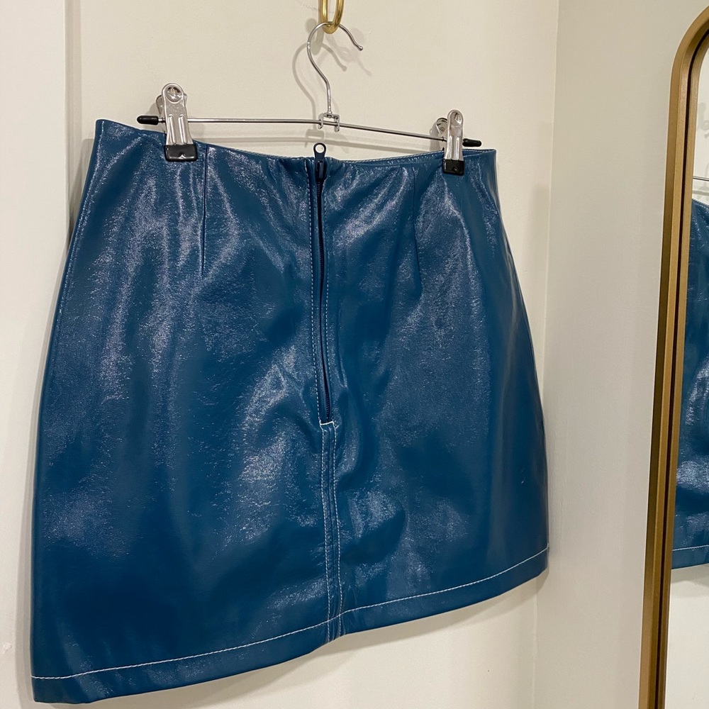 Mini patent blue skirt